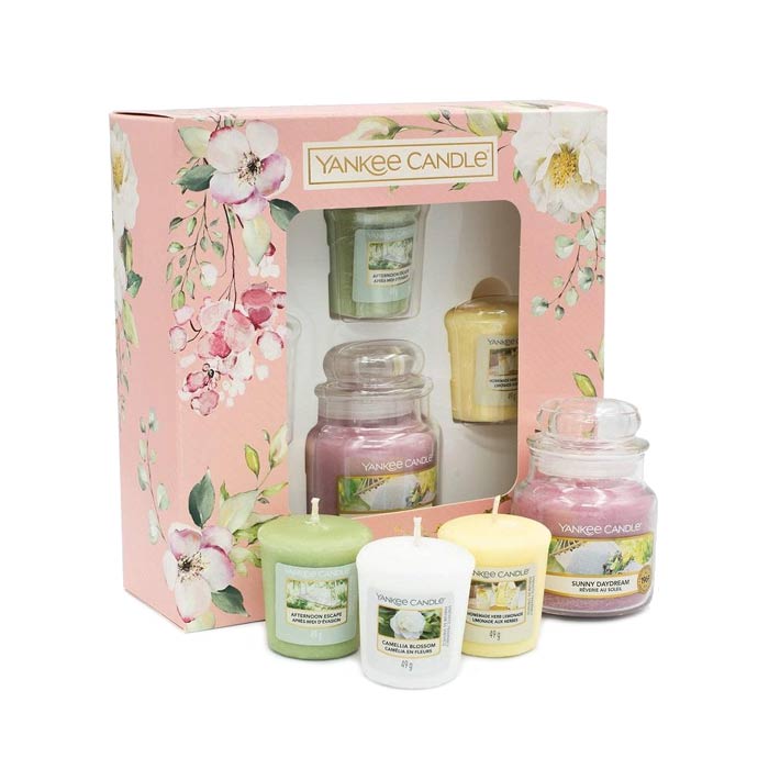 Giftset Yankee Candle Garden Hideaway 3 Votive and 1 Small Jar